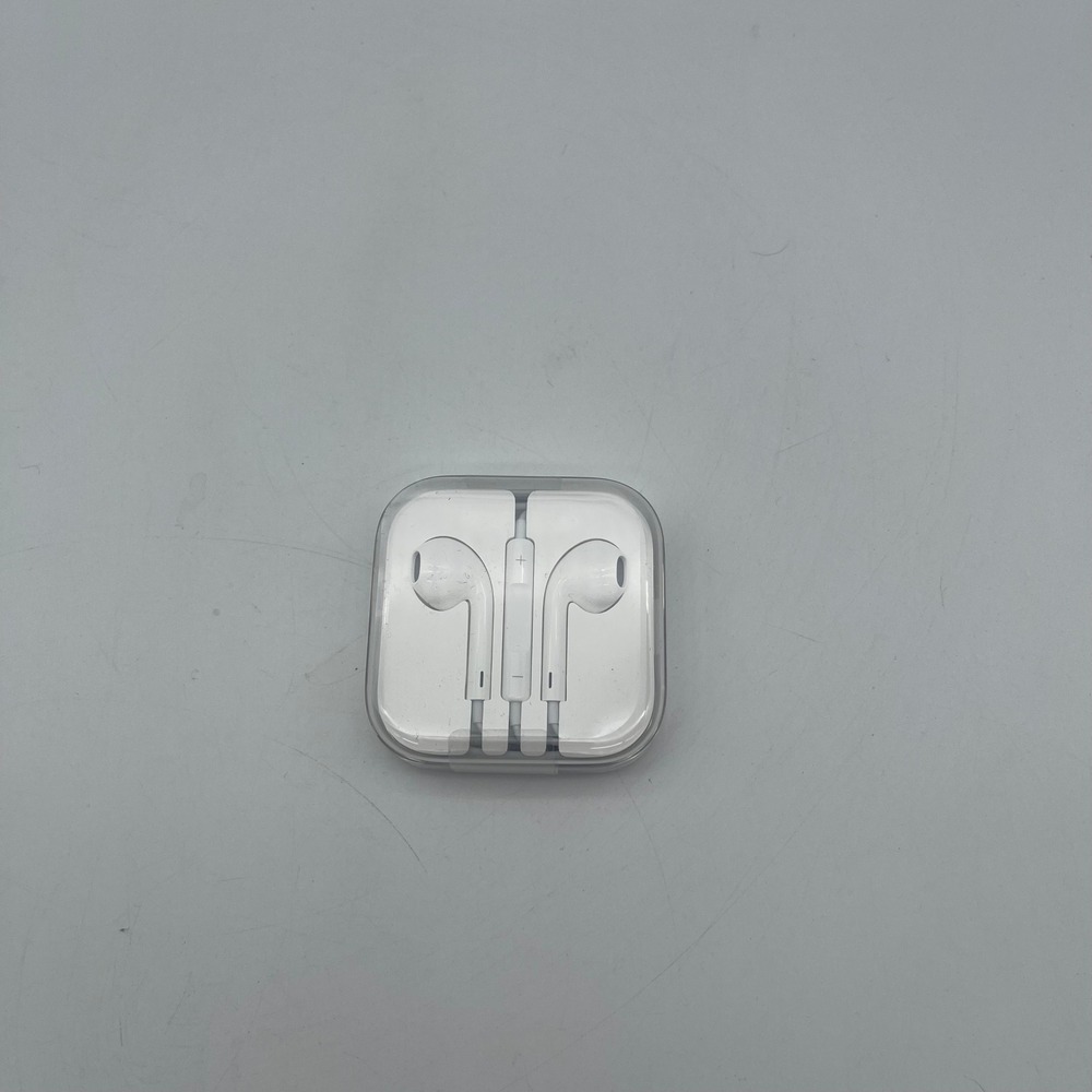 Apple EarPods with 3.5mm Headphone Plug White Wired In-Ear Headphones MD827LL/A